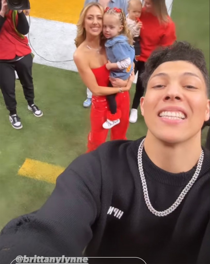[NewYorkPost] Jackson Mahomes posts Super Bowl 2024 video with Brittany ...