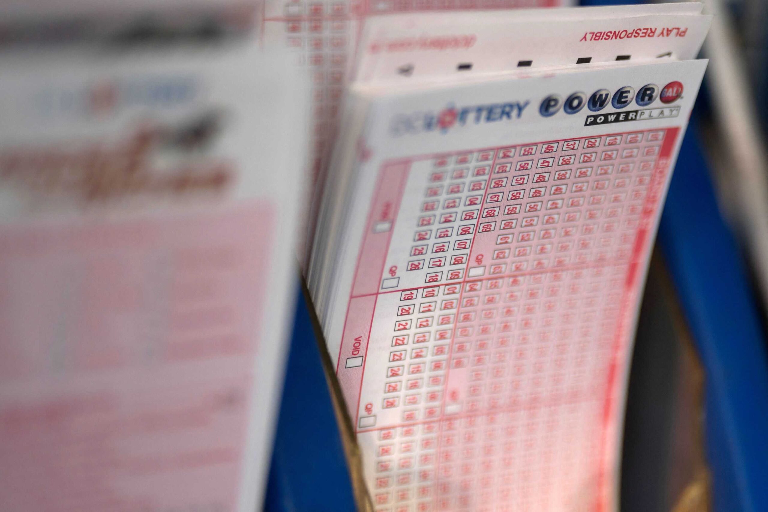 [WBALTV] Powerball jackpot climbs to 559M after no winners for Monday