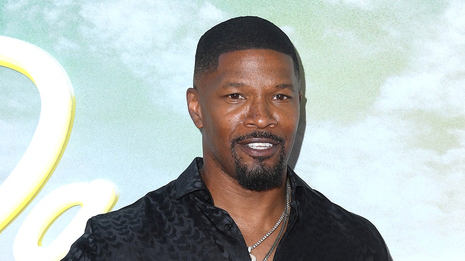 [Fox News] Jamie Foxx says mysterious hospitalization began with ‘bad