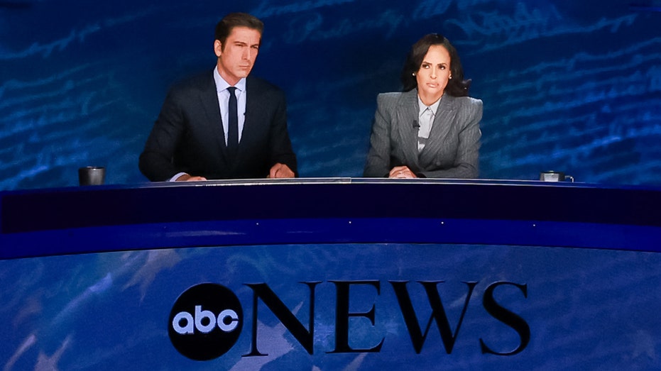 [Fox News] ABC Presidential Debate Moderators David Muir and Linsey