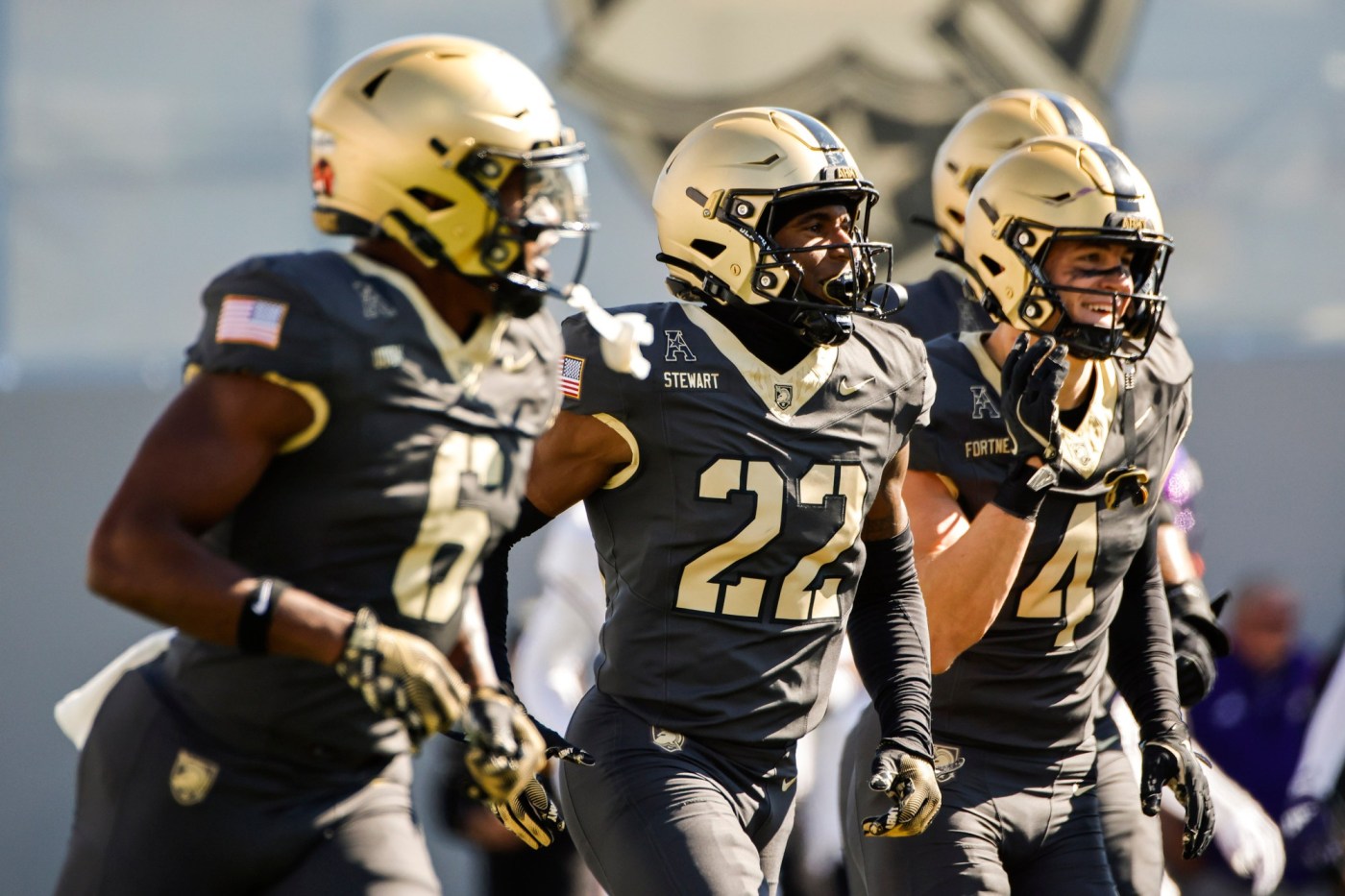 [Baltimore Sun] No. 21 Army Football Beats Air Force, 20-3, Without ...