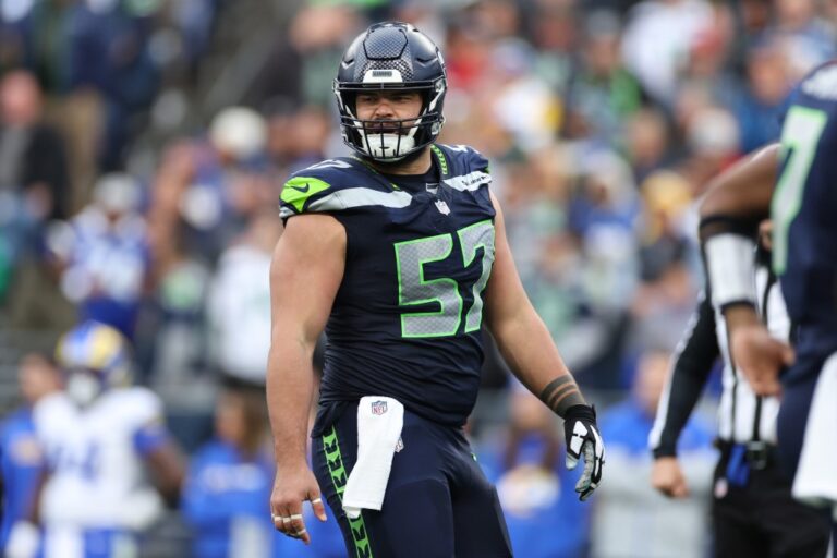 [NewYorkPost] Seahawks Starting Center Connor Williams Abruptly Retires ...